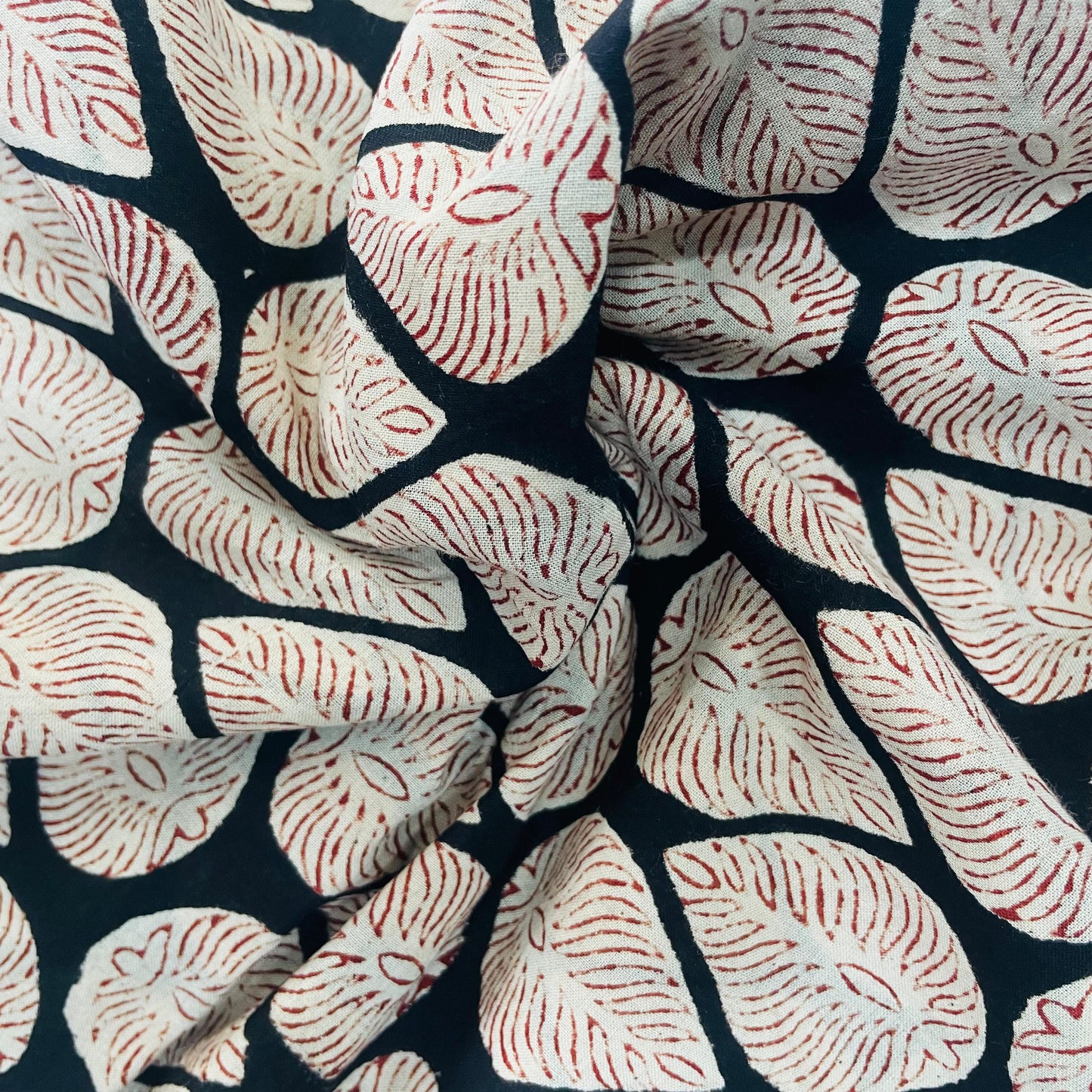 Soft Bagru Handblock printed Mulmul Cotton saree (BLACK & OFF WHITE)