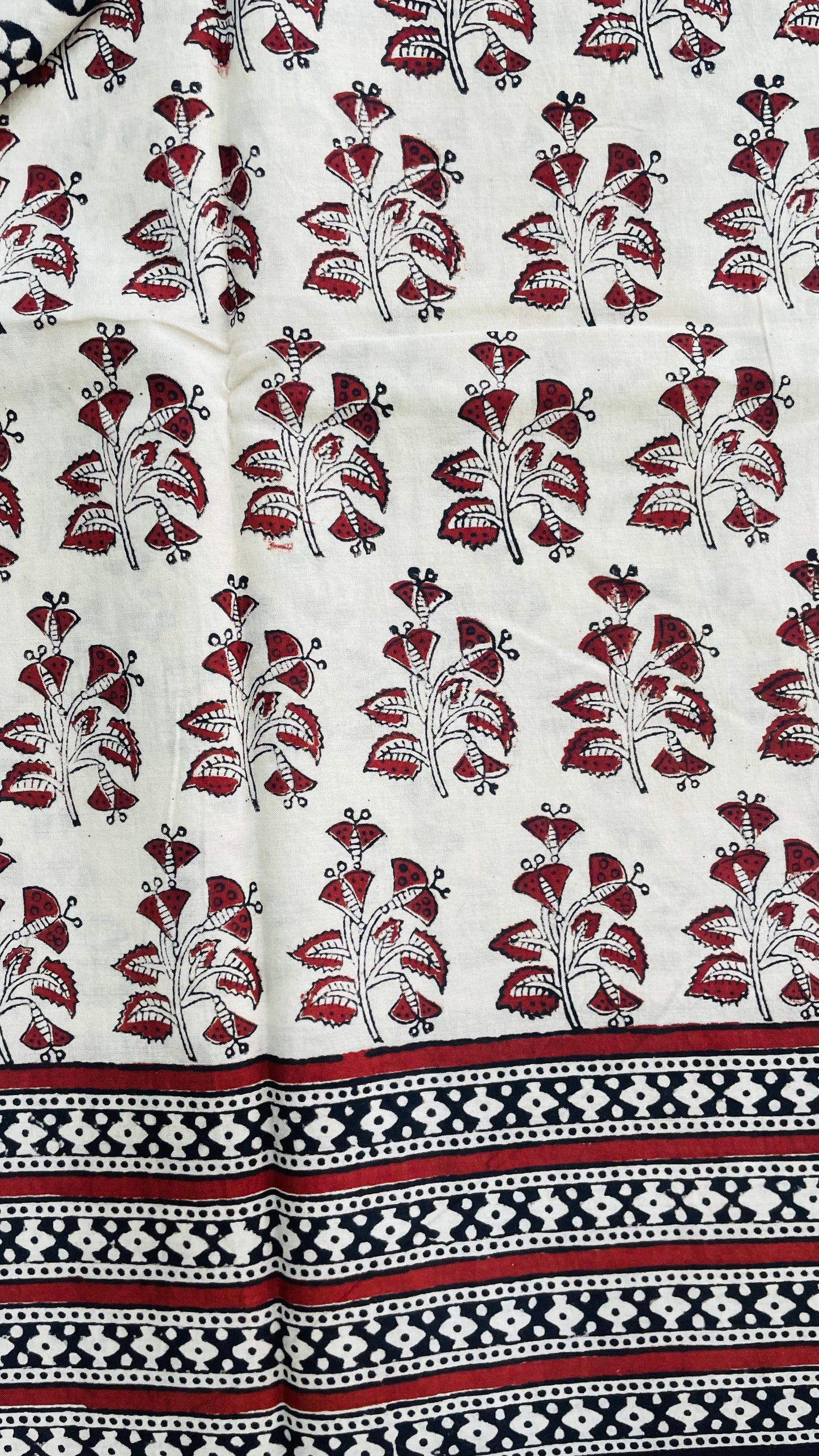 Soft Handblock Printed Cotton Saree (OFF WHITE & MAROON)