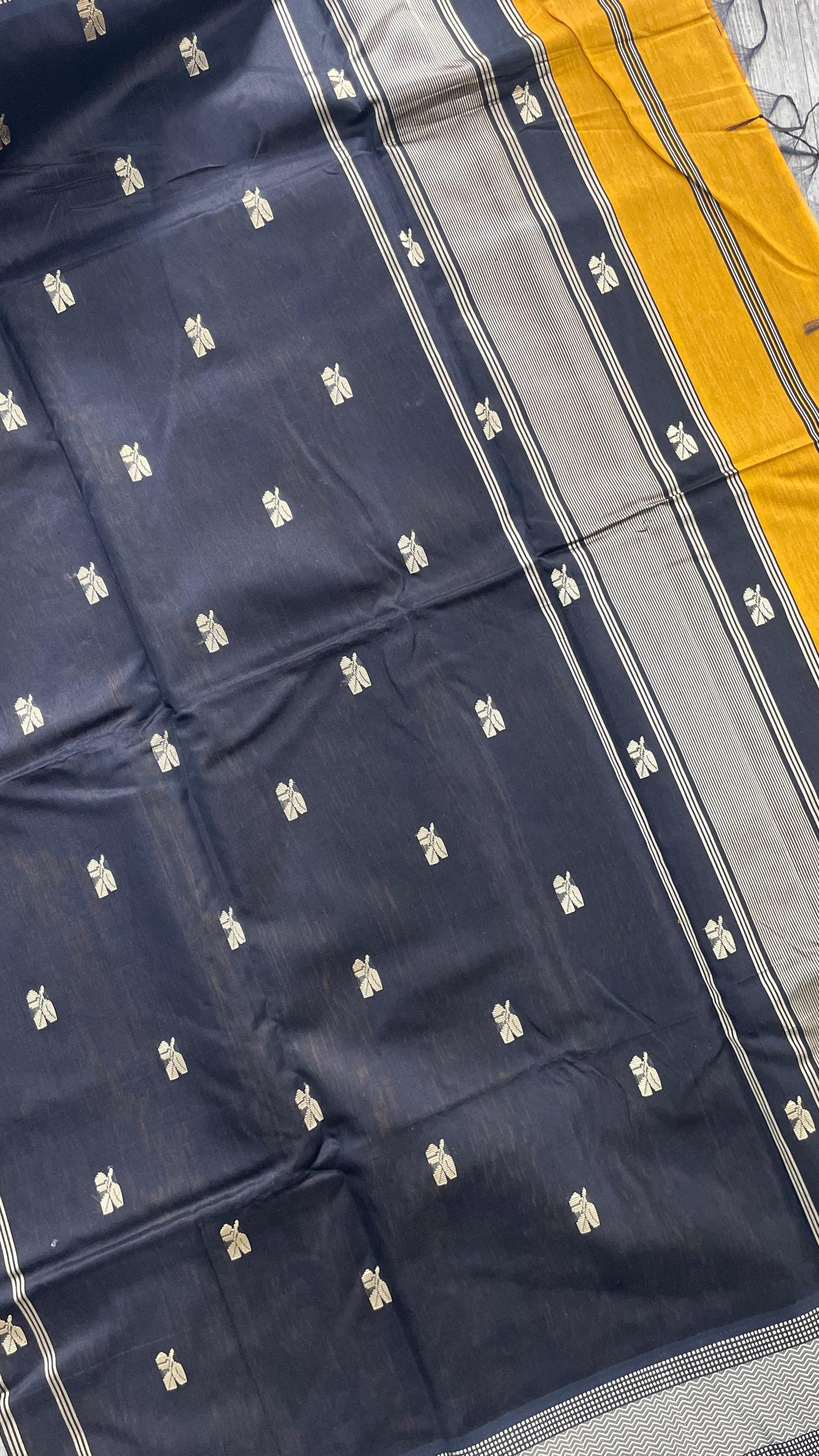 Handwoven Maheshwari Silk Cotton Saree with Buttas (MUSTARD)