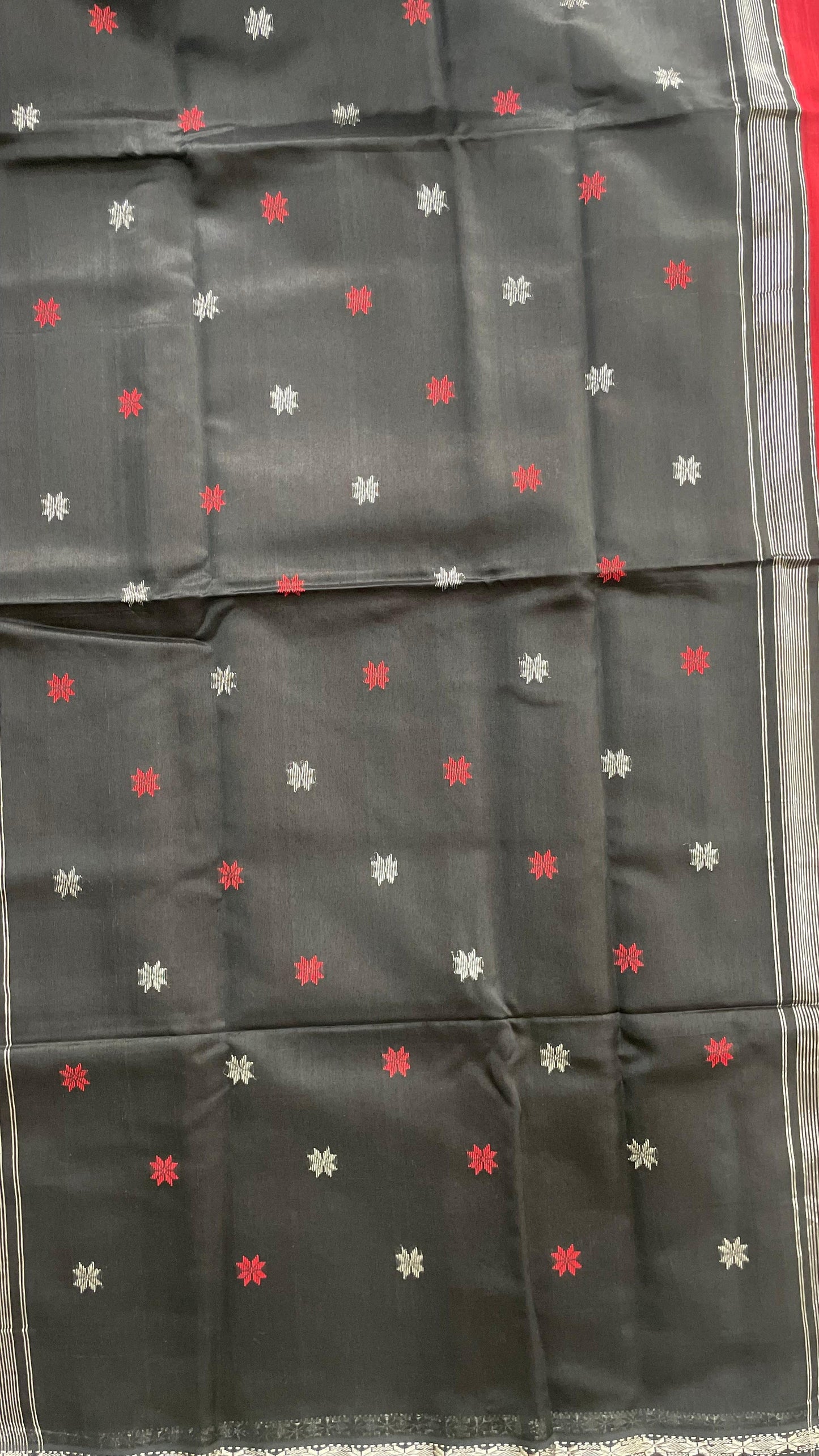 Handwoven Maheshwari Silk Cotton Saree with Buttas (MAROON)