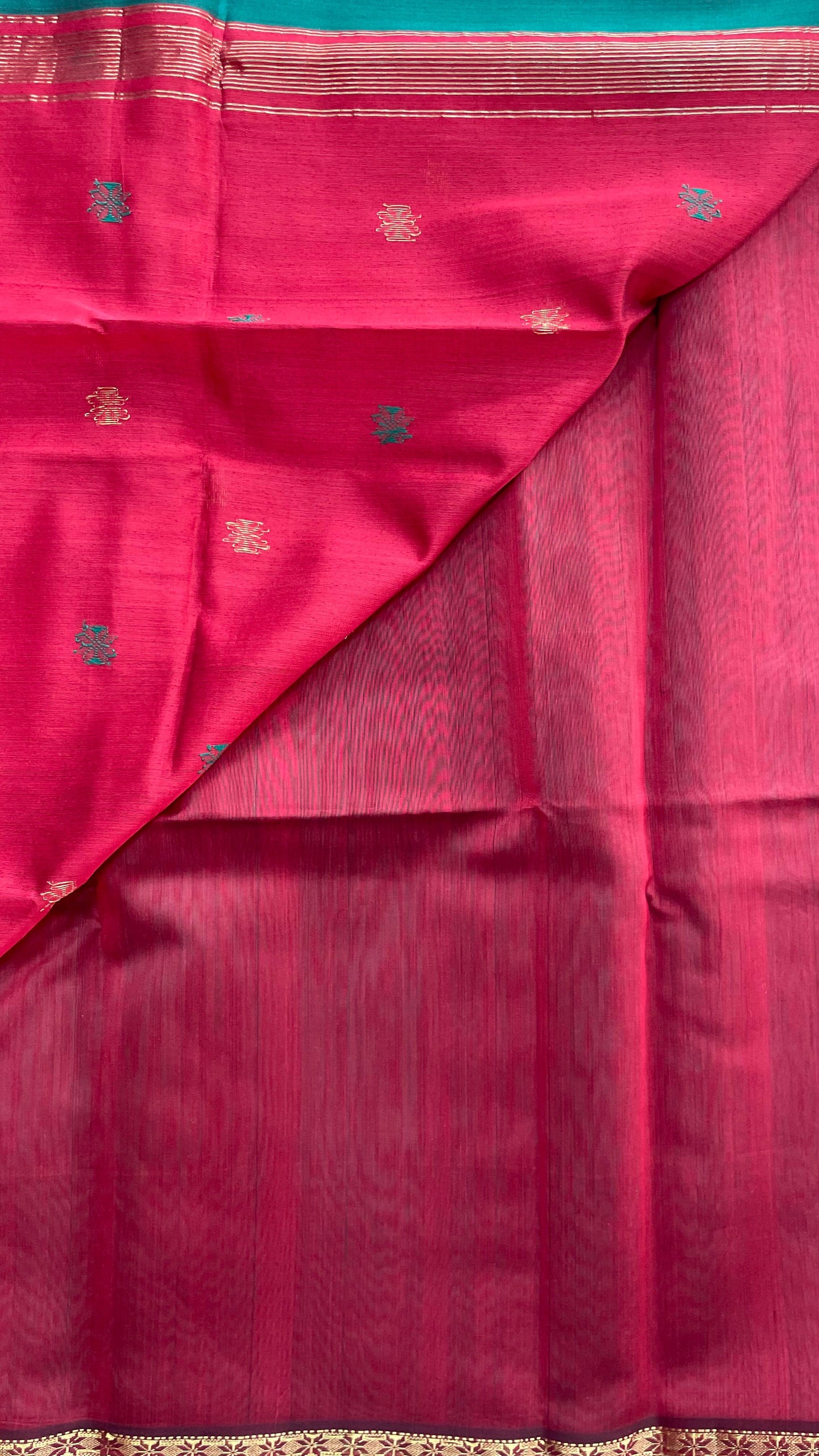 Handwoven Maheshwari Silk Cotton Saree with Buttas (Bottle Green)