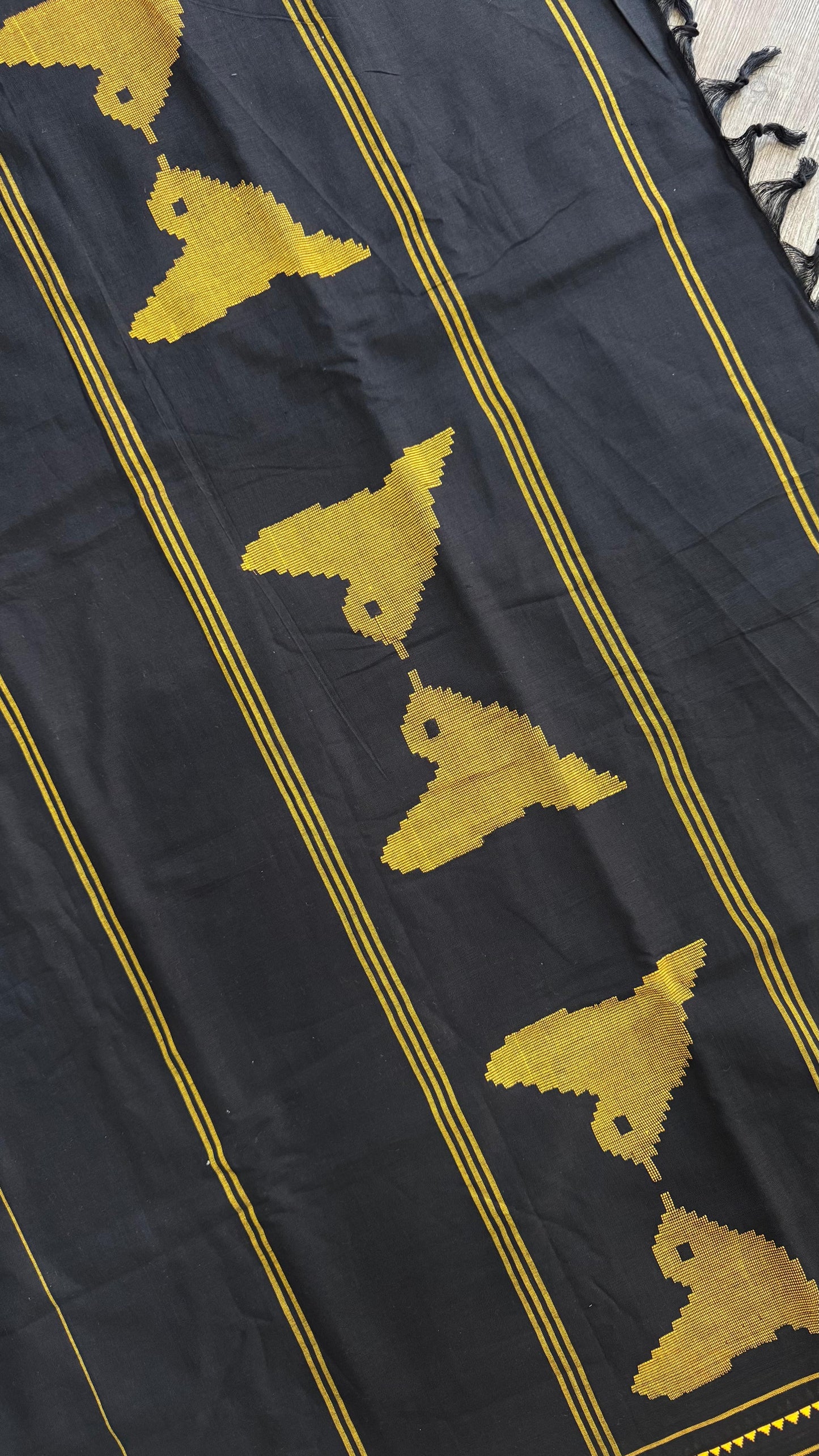 Premium Handwoven Soft Cotton Jamdani Saree (RICH BLACK)