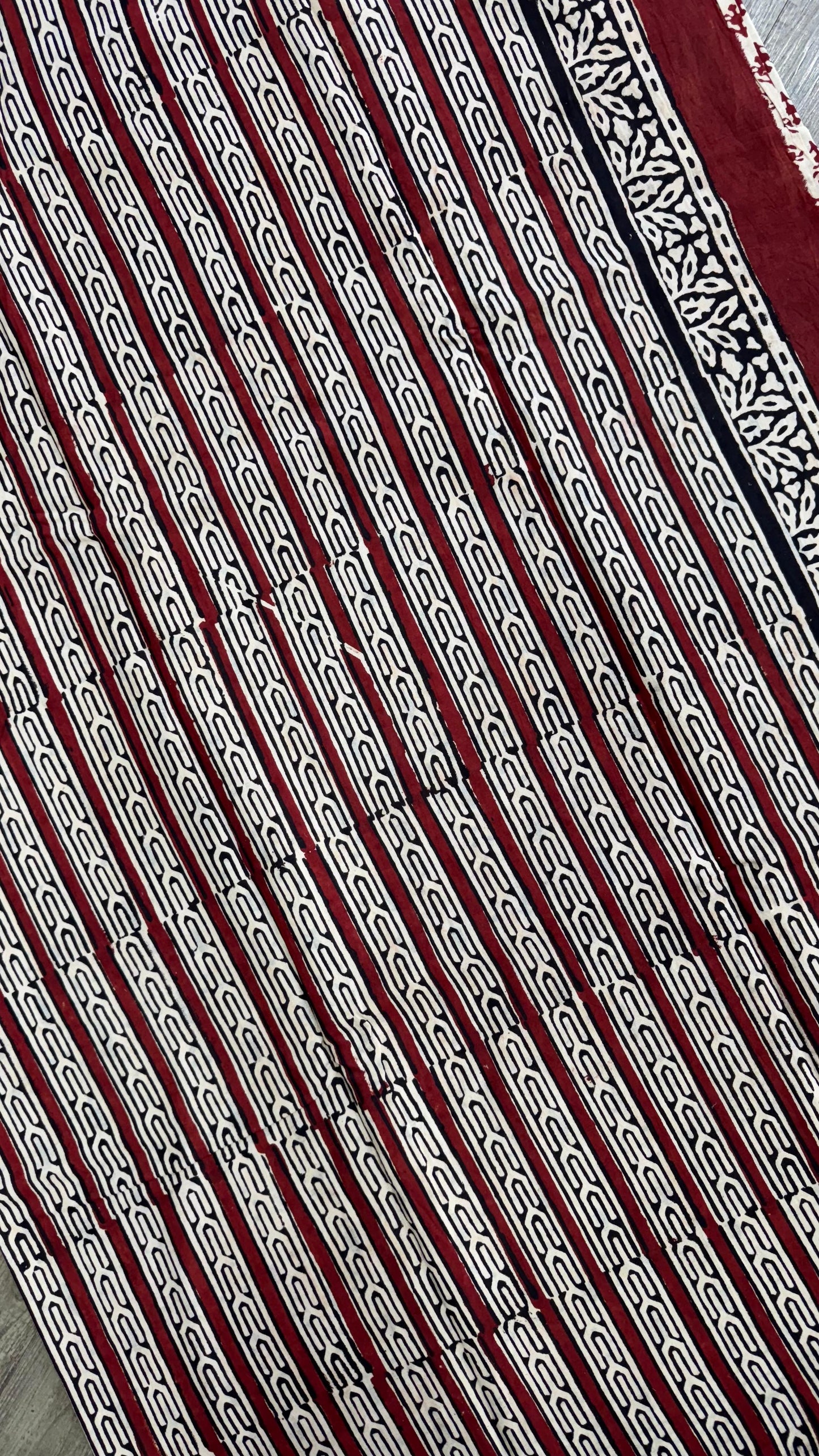 Soft Block Printed Mulmul Cotton Saree (OFF WHITE & MAROON)