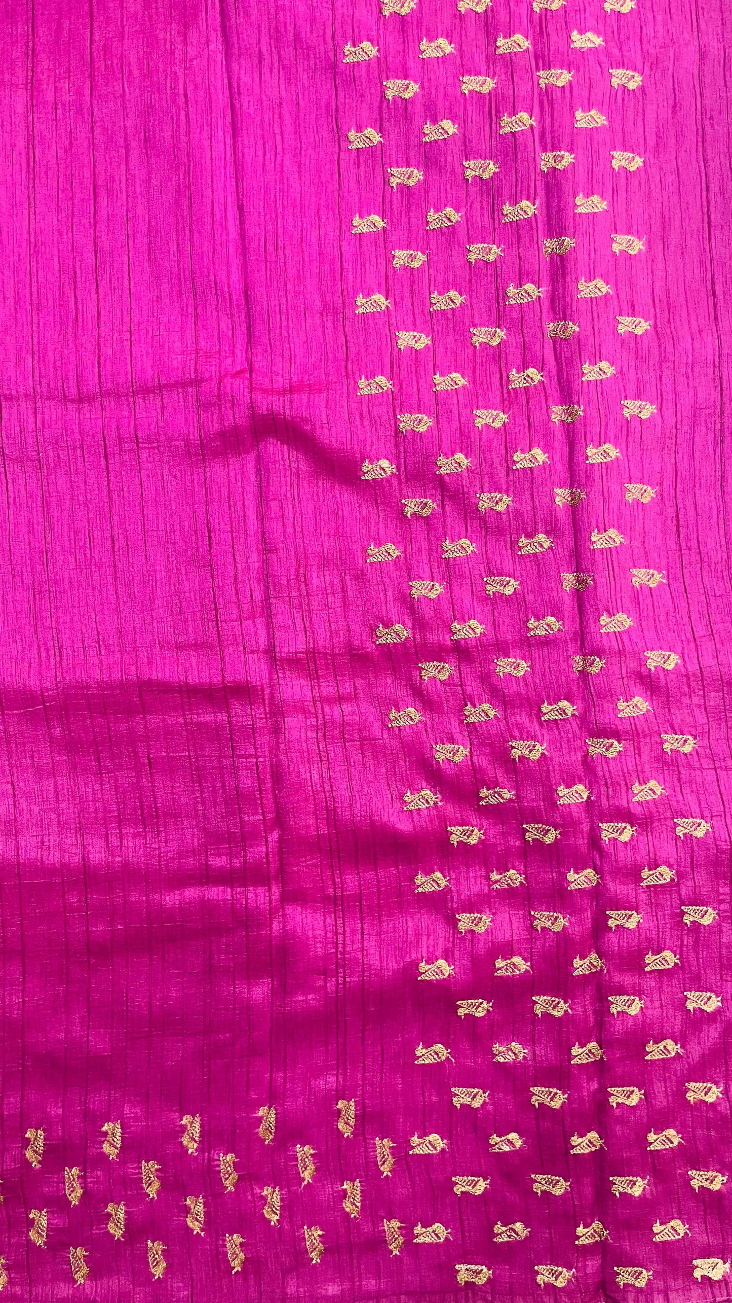 Soft Silk saree with Embroidery (MAGENTA)