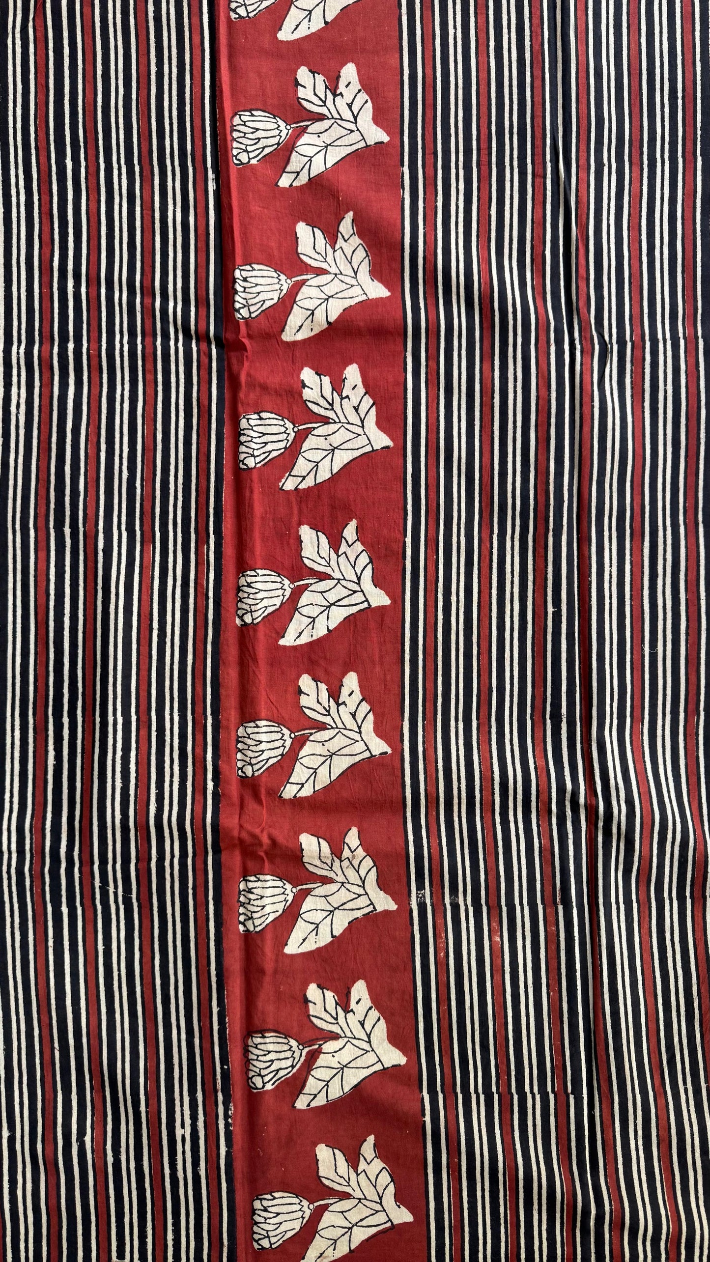 Soft Block Printed Mulmul Cotton Saree (BLACK & BEIGE)