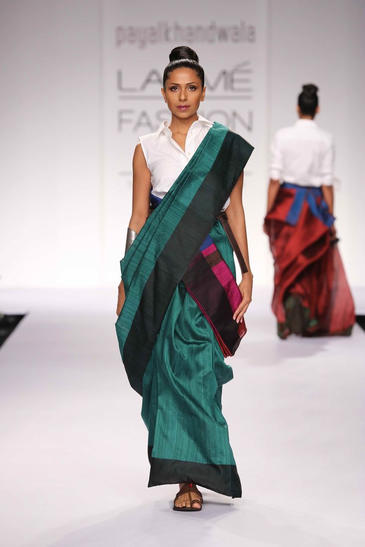 Top fashion designers incorporating handloom sarees in their collections