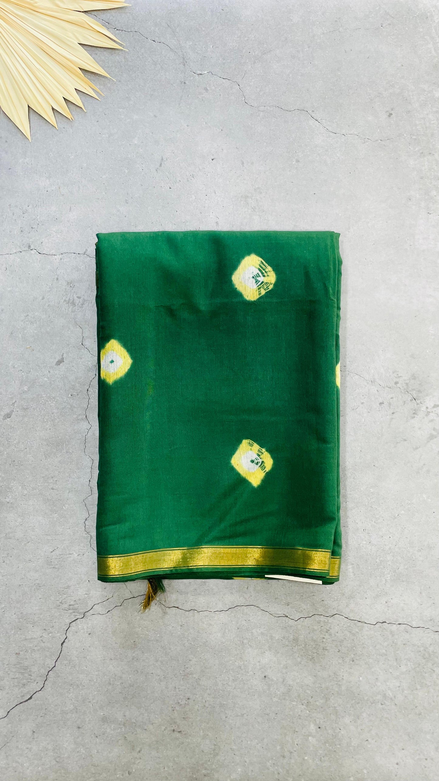 Soft Silk Cotton Saree with Bandhani Print (GREEN)