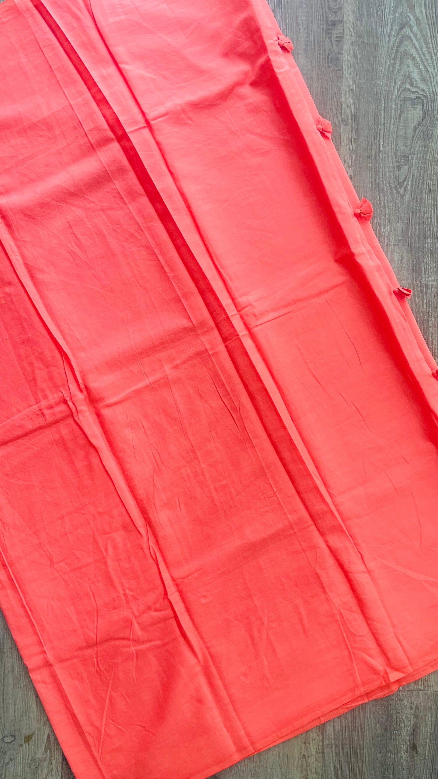 Plain Mul Cotton saree matched with Contrast Blouse (PEACH)