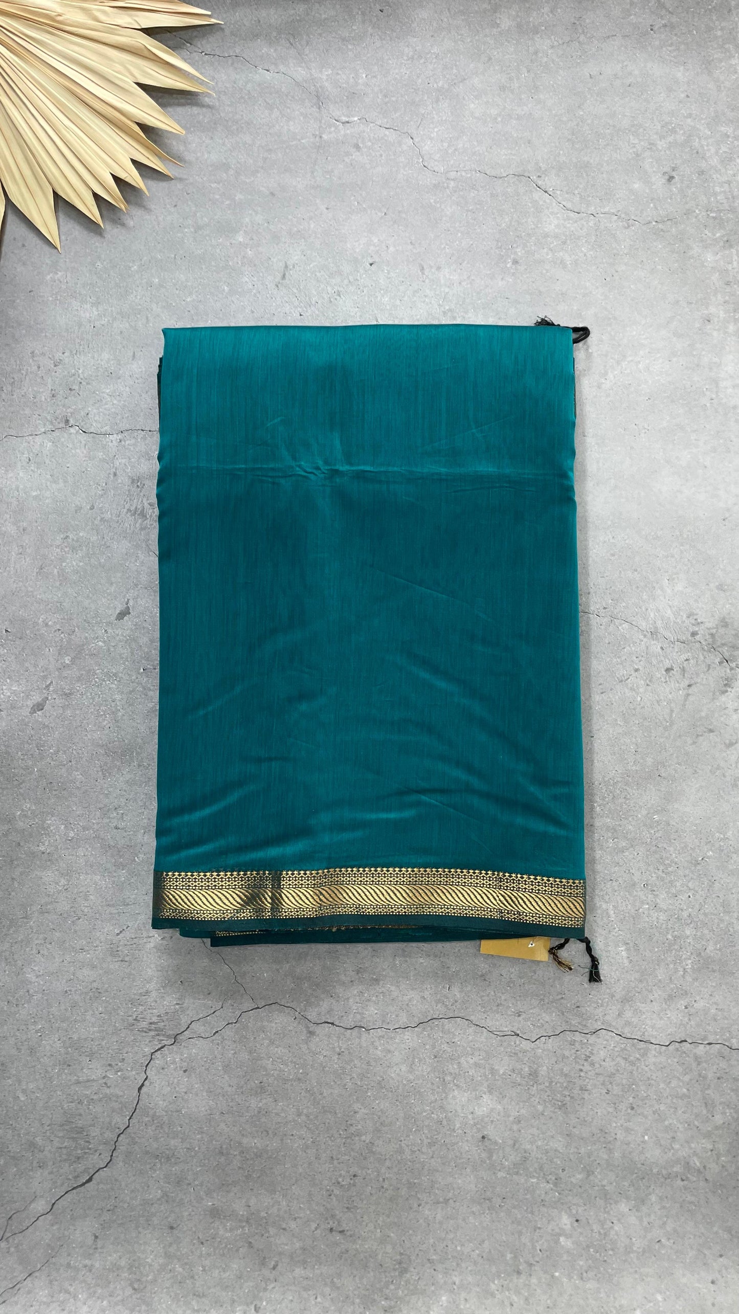 Handwoven Maheshwari Silk Cotton Saree (TEAL)