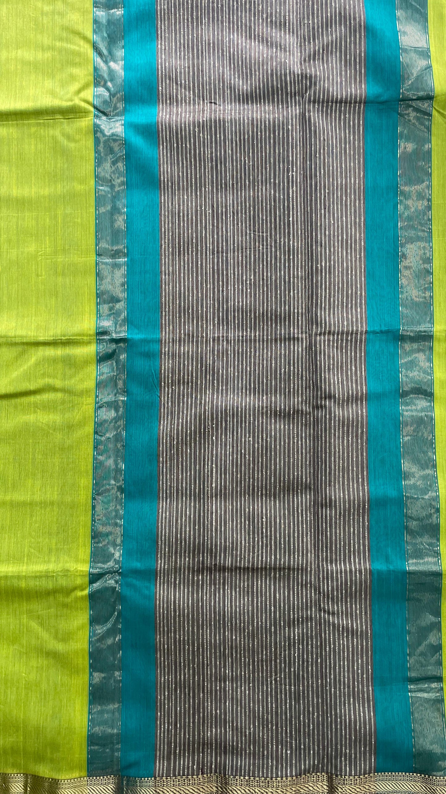 Handwoven Maheshwari Silk Cotton Saree (CITRUS GREEN)