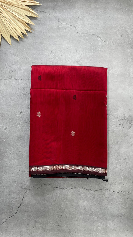 Handwoven Maheshwari Silk Cotton Saree with Butti (MAROON)