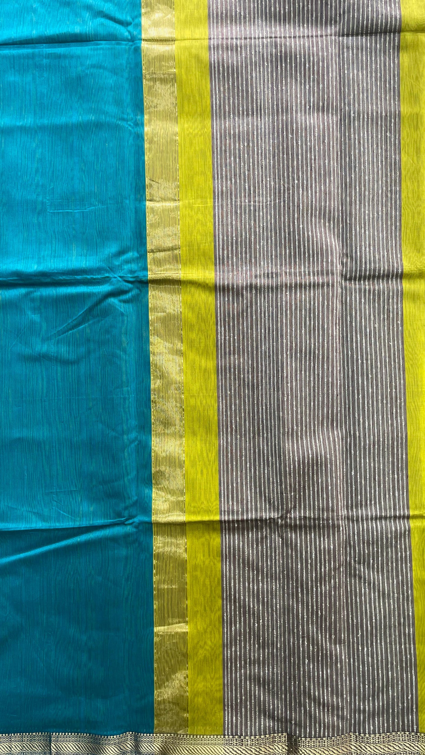 Handwoven Maheshwari Silk Cotton Saree (TEAL)