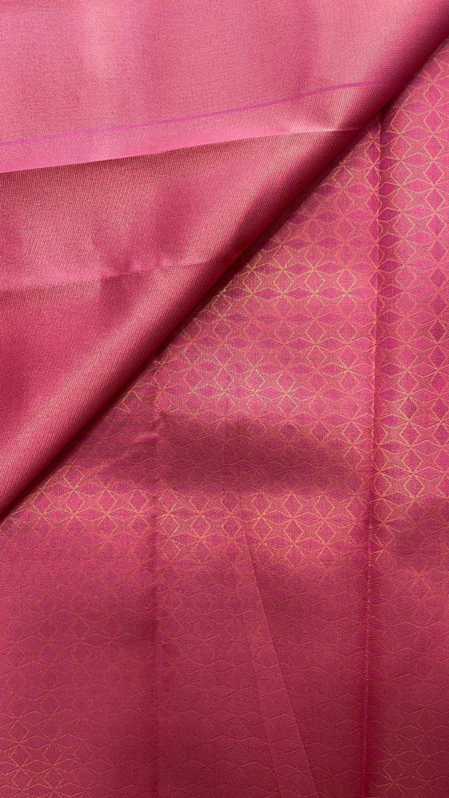 Semi Silk Saree with Geometric Pattern (MULTICOLOUR)