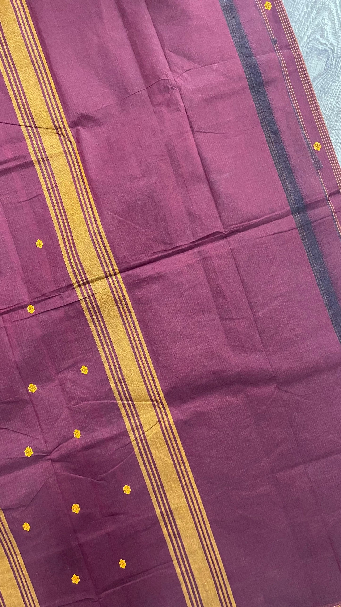 Soft Cotton Saree with lines and Butta (MAROON)