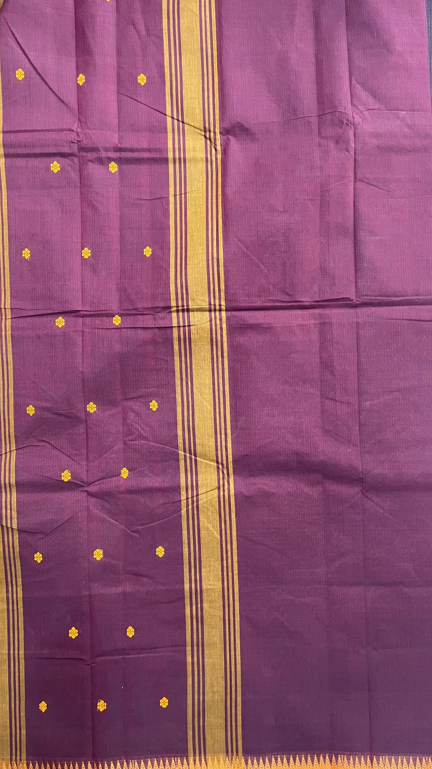 Soft Cotton Saree with lines and Butta (MAROON)