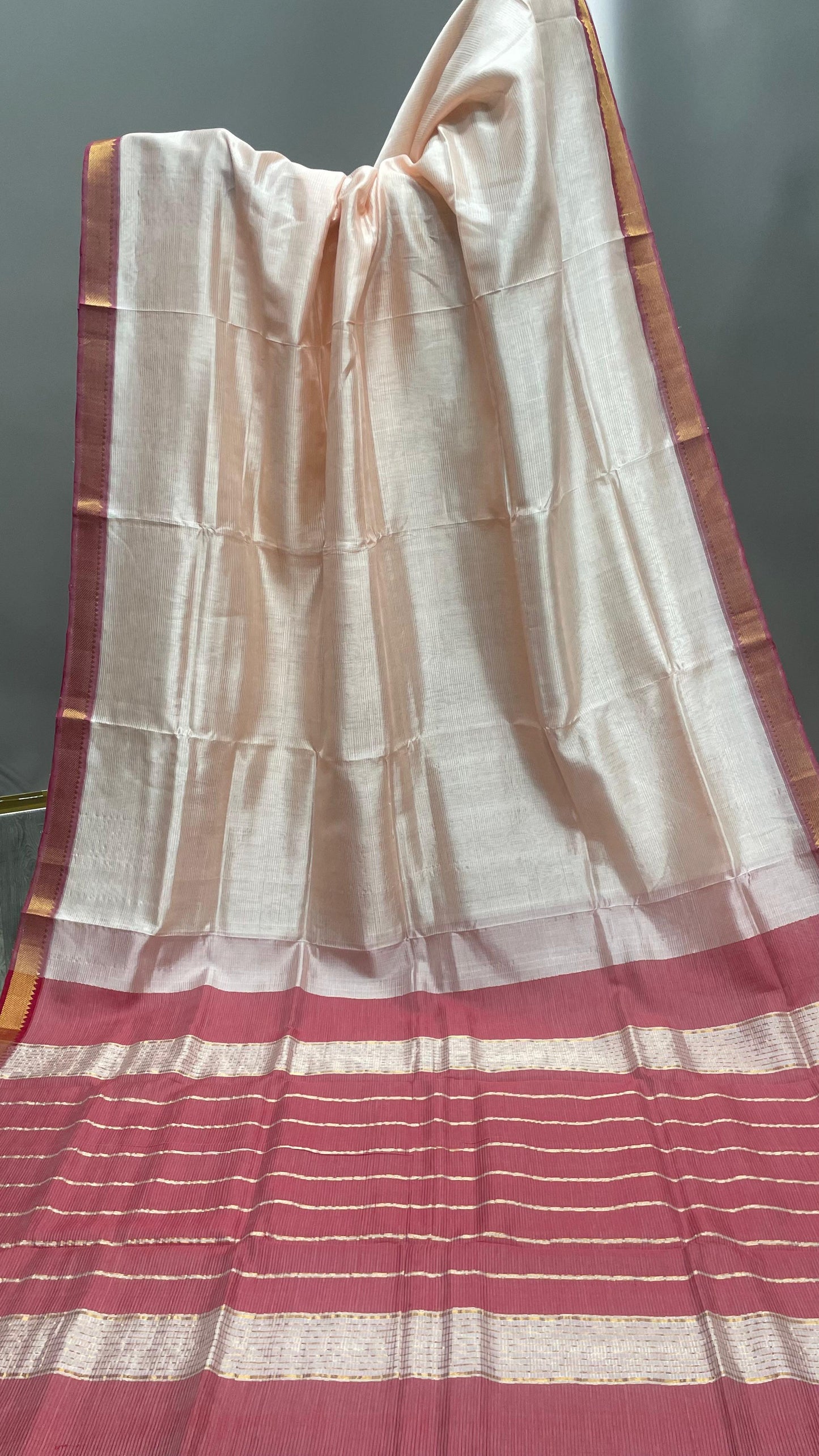 Handwoven Mangalagiri Semi Silk Cotton Saree (PALACE LIGHT PINK & DARK PINK)