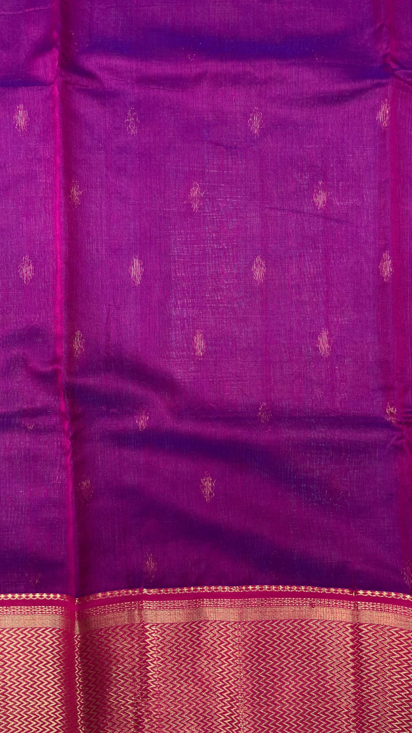 Handwoven Maheshwari Silk Cotton Saree with Butti (PEACOCK GREEN)