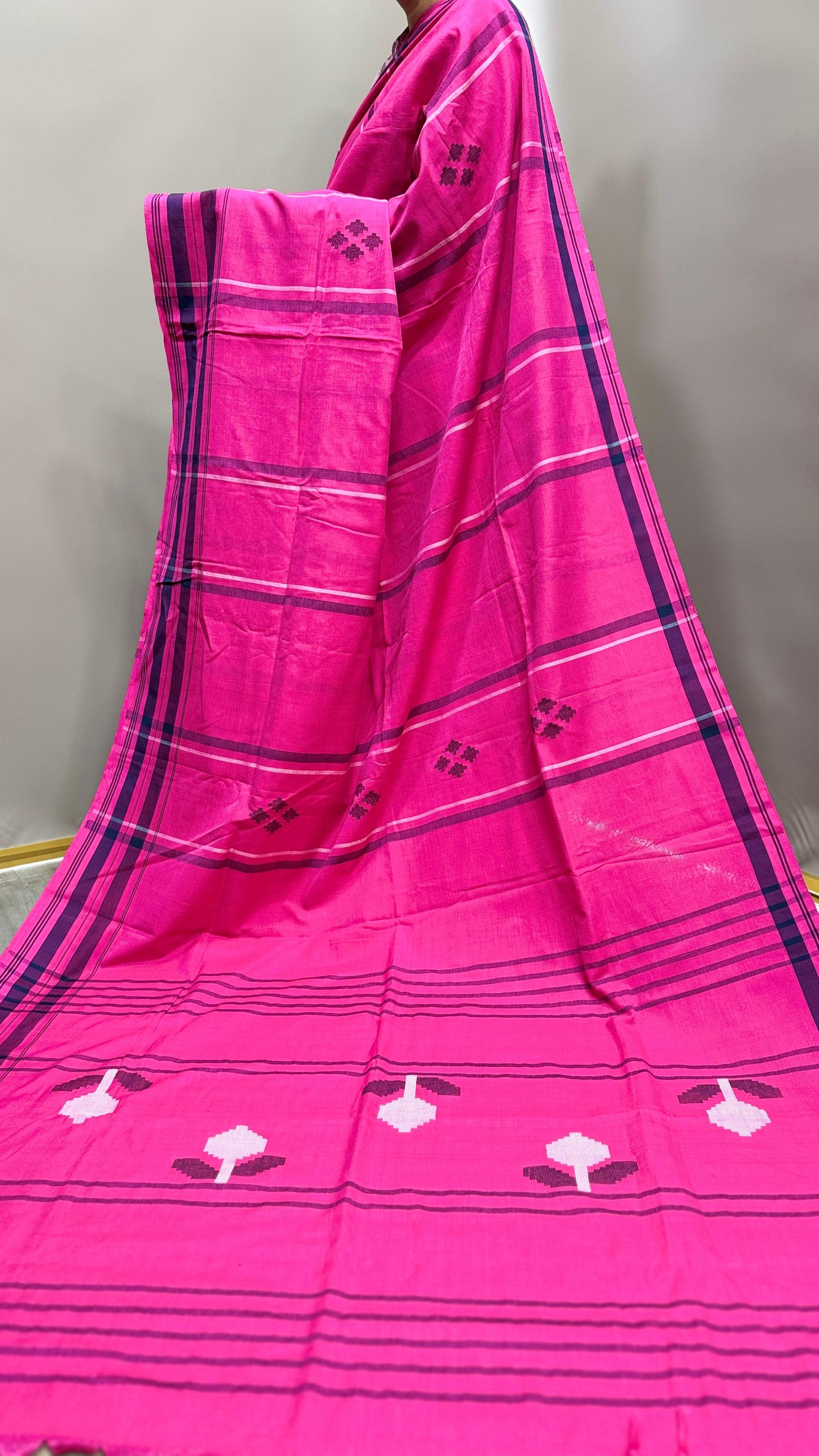 Premium Handwoven Cotton Jamdani Saree (PINK)