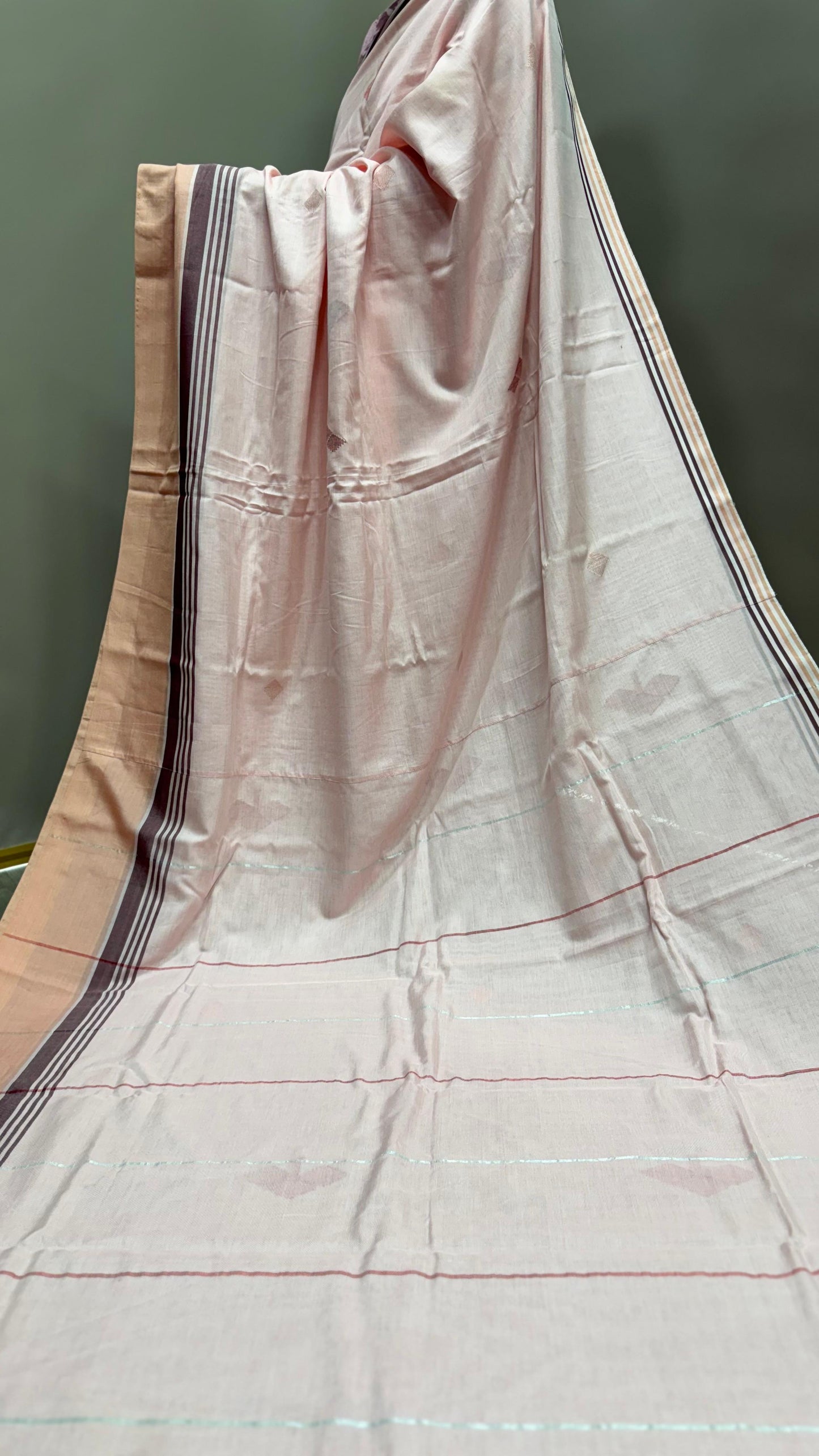 Premium Handwoven Soft Silk Jamdani Saree (PALE PINK)