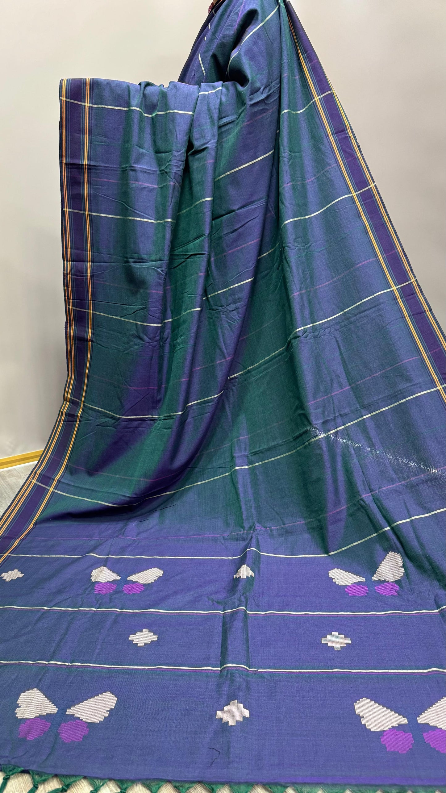 Premium Handwoven Cotton Jamdani Saree (PEACOCK GREEN)