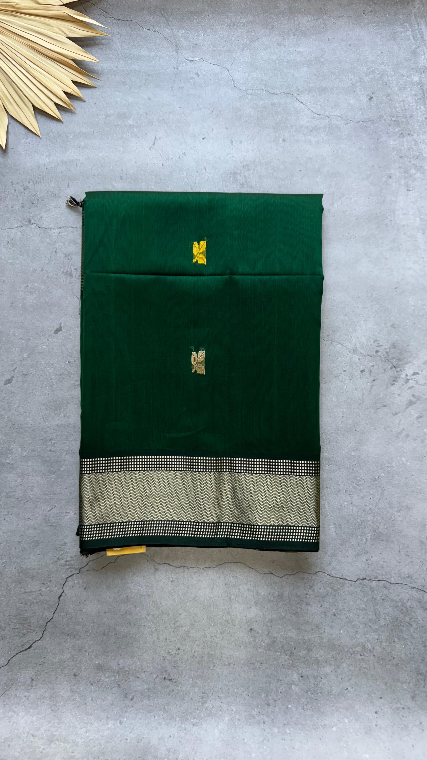 Handwoven Maheshwari Silk Cotton Saree with Buttas (DARK GREEN)