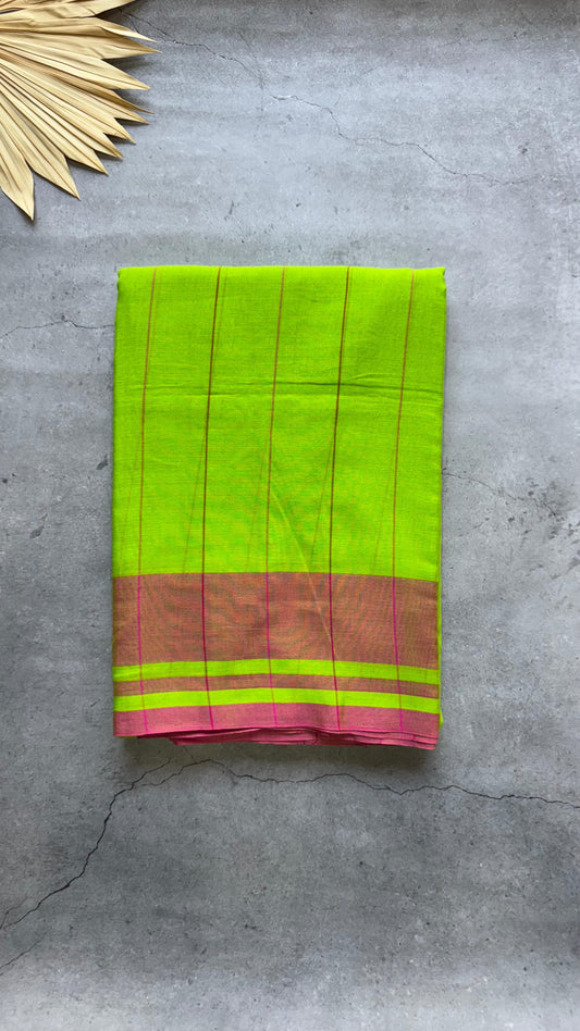 Premium Handwoven Soft Cotton Saree (PARROT GREEN)