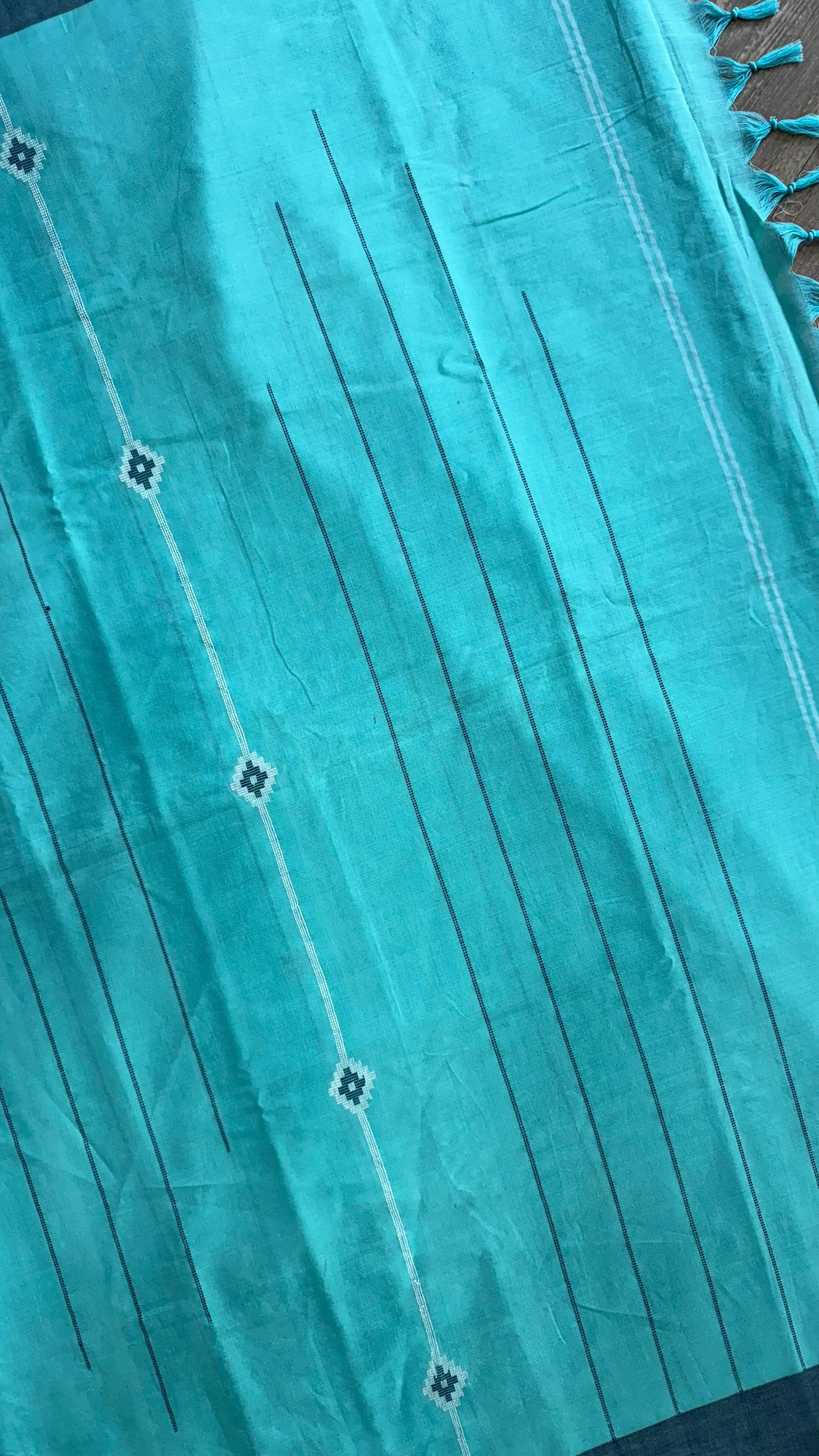 Premium Handwoven Soft Cotton Jamdani Saree (LIGHT BLUE)