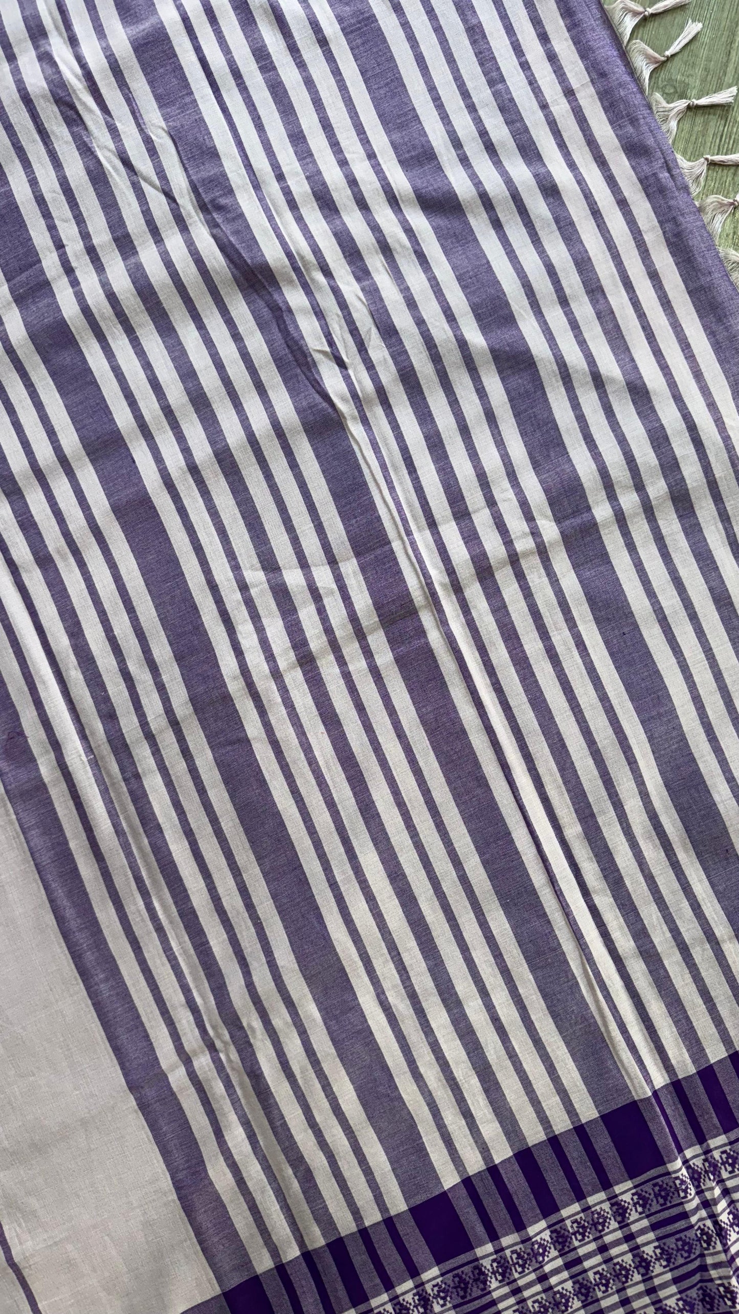Premium Handwoven Soft Cotton  Saree (LILAC)