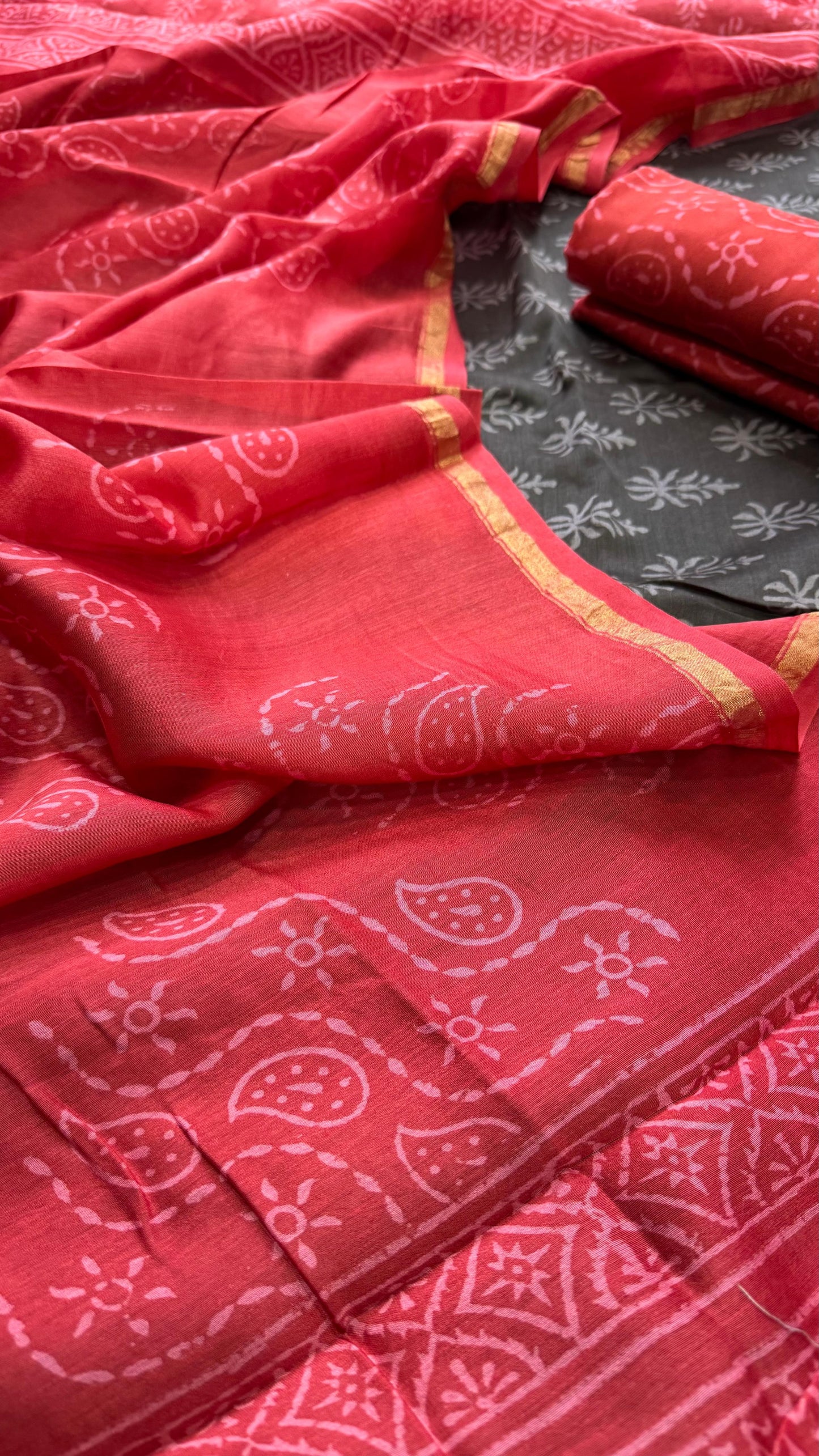Maheshwari Silk Cotton Salwar Suit (BLACK & RED)