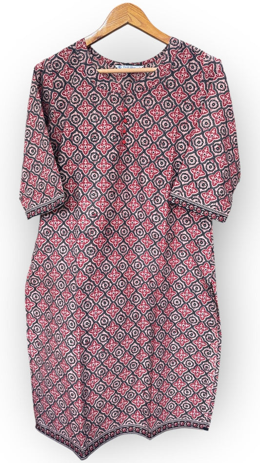 Printed Kalamkari Cotton Kurti (BLACK & MAROON)