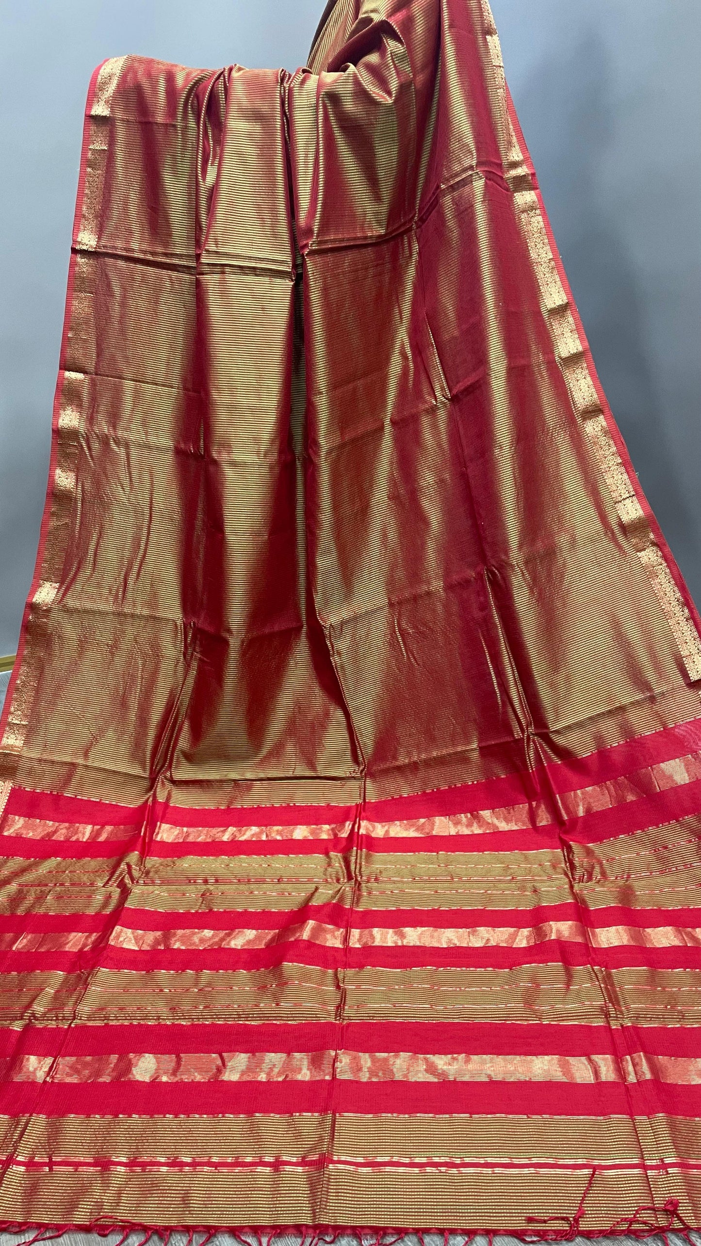 Handwoven Maheshwari Silk Cotton Saree with checks (RED & GREEN)